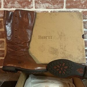 Born - Women's Boots - Sage in color tan